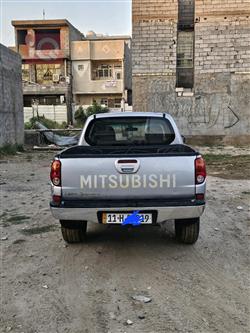 میتسوبیشی L200